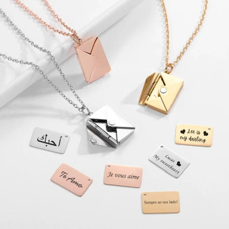 Collier Pendentif Enveloppe – Or